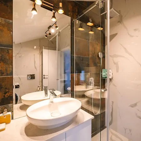 Mikonos 公寓 Surčin